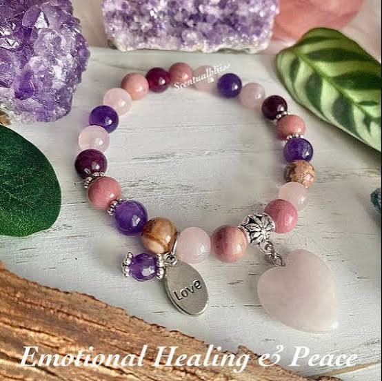 Read more about the article Emotional Healing Bracelet – A Meaningful Gemstone Symbol of Peace, Self-Care & Inner Balance